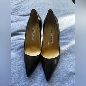 Manila Blahnik black pumps